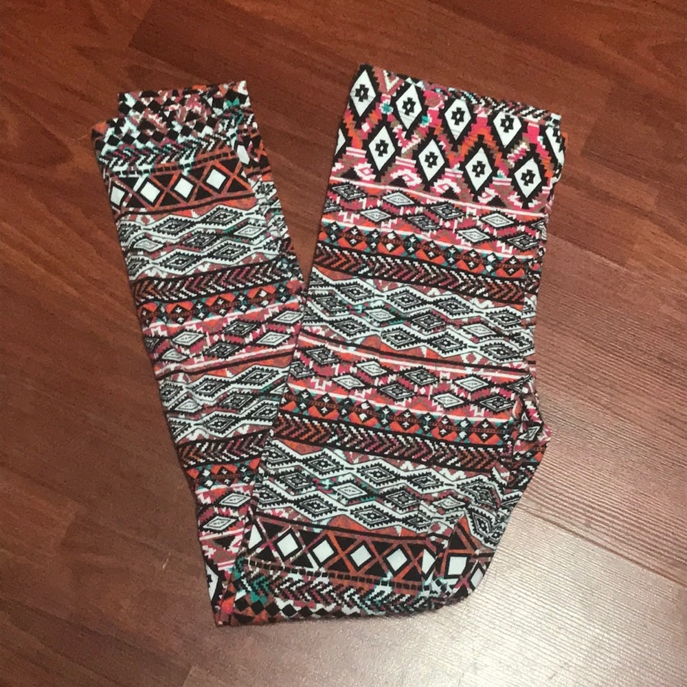 Aztec print leggings
